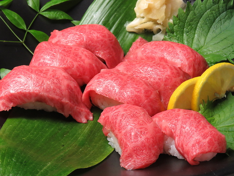 最上級の和牛握り&黒毛和牛上焼肉盛コース5000円