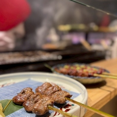 調理場が望めるカウンター席。