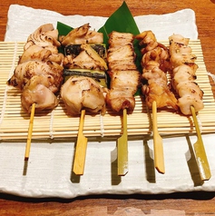 炭火焼き鳥盛り合わせ （5本）