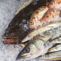 全国から取り寄せる厳選素材でおもてなし