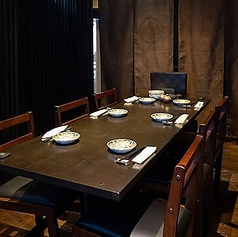 各種人数別の個室もご用意しております。