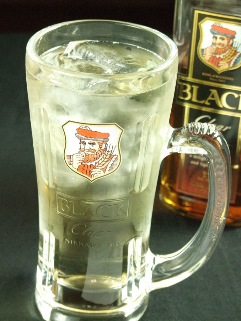 都内で話題の樽詰めハイボール！強めの炭酸がクセになる♪どんなお料理にも合います♪