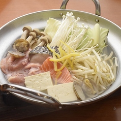 海鮮ゆず塩鍋／海鮮キムチ風チゲ鍋 各