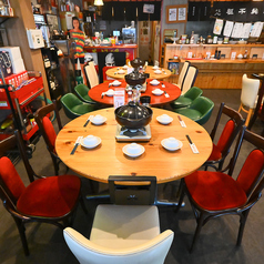 連結可能な丸テーブル席ご用意しております♪10名も可能です♪