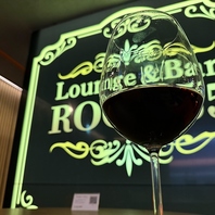 松戸駅すぐ。雰囲気抜群のおしゃれなバ店内◎