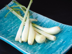 島らっきょうの塩漬け