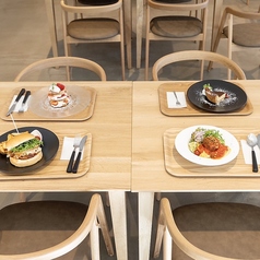 隈研吾氏プロデュースのこだわり空間♪お食事はもちろんのこと、内装にも注目していただきたいポイントです◎