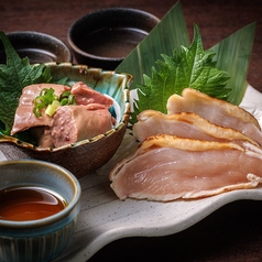 鶏刺し二種盛り