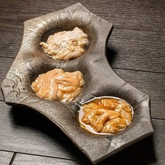 ホルモン焼き一筋、秘伝の味噌ダレの写真