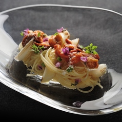 前菜やパスタ、メイン料理が楽しめる《Pranzo B》