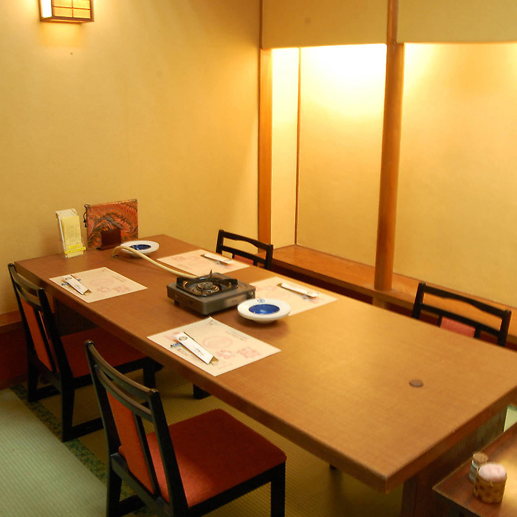 難波で和食宴会、ランチを楽しむなら鳥よし！顔合わせや接待は2名様より完全個室で♪