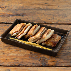 ボローニャソーセージとステッペンチーズのビキニ