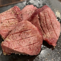 部位ごとに異なるタレ♪お肉の旨味を最大限に引き出す