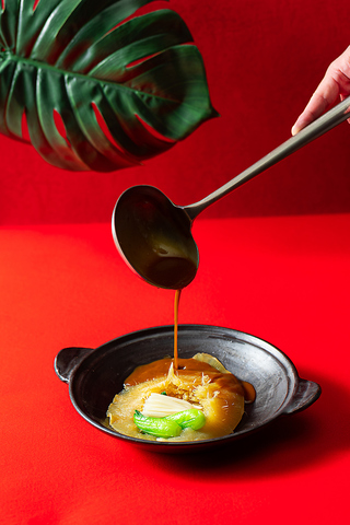 伝統ある中国料理の調理法をベースに、新しい琉球チャイニーズの逸品をご提供
