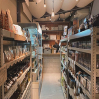 洗練された心地よい空間で選び抜かれた商品をセレクト