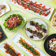 飲み放題あり！美味しさに包まれる海のリゾート体験♪