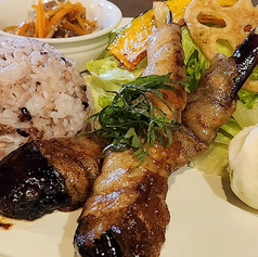 ナスの梅だれ肉巻き