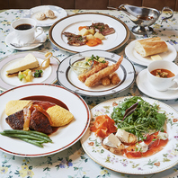 平日の夜の記念日や小宴会にも◎コース料理をご用意