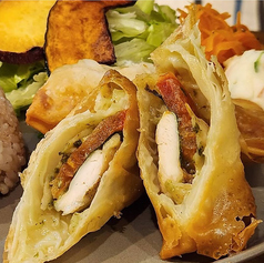 ささトマチーズ春巻きプレート