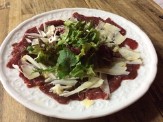 馬肉のカルパッチョ　西洋わさび風味