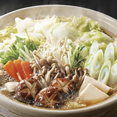 コラーゲンと野菜たっぷり、心も体も温まる博多の味！の写真