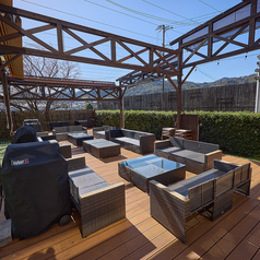 ガゼボエリア　テーブル席