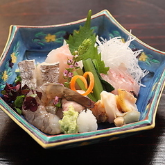 ※ 天候や仕入れ状況により食材は変更になる場合がございます。