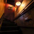 【階段】アンティークな雰囲気から３階へ