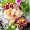 料理メニュー写真 熊本県産馬肉刺し　各種