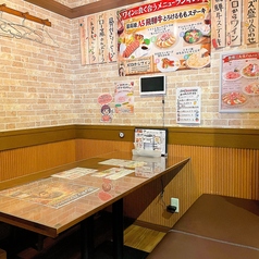 【6名様でご利用頂けるテーブル席】小宴会も一つのテーブルでお楽しみいただけます。