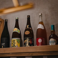 利き酒師・ソムリエが厳選した豊富な日本酒とワイン