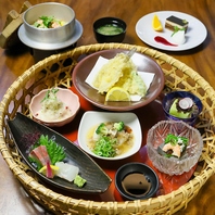 解放感溢れる空間でも楽しめる！当店自慢の料理に舌鼓★