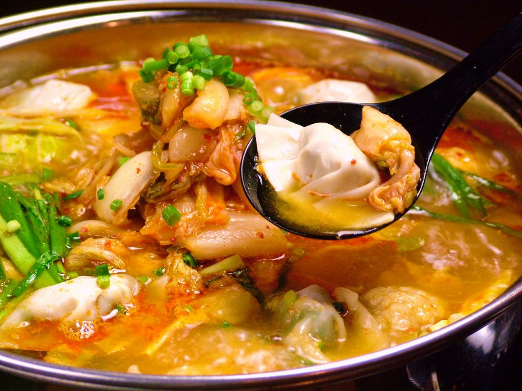 ★餃子ともつが美味しい居酒屋【熱包】★