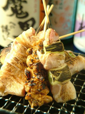 九州博多の本格串焼きと「炙りもつ鍋」がたのしめるお店。京橋で串焼・もつ鍋は当店へ