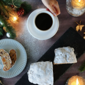 自家焙煎のハンドドリップコーヒーが大人気。カヌレやクレープにスペシャリティコーヒーで至福のティータイムを。ご自宅用やギフトに豆の販売も行っております。