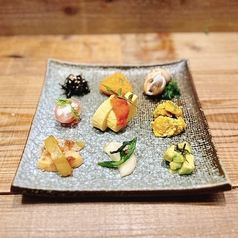 自慢の地酒がどんどんすすむ！豚田汁米のおつまみセット