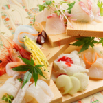 新鮮な海鮮、旬の食材を使用した本格割烹料理がリーズナブルなお値段でお愉しみいただけます♪