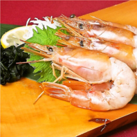 【新鮮な海鮮類！】種類豊富なお刺身はお酒のお供に最適