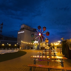 東急プラザ蒲田BeerFesta2025 芝生のビアガーデンBBQの写真