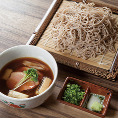 充実のラインナップ！昼飲みできるお得なセットも◎