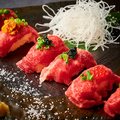 料理メニュー写真&nbsp;至福の肉寿司3種盛り(6貫)