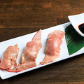 料理メニュー写真 とろける炙り肉寿司(3貫)