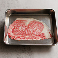 はみ出るA5サーロイン(卵黄)