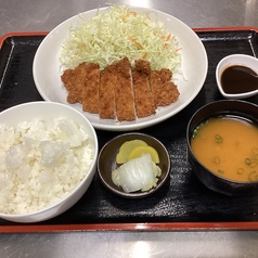 焼肉屋、自慢のランチメニューを！