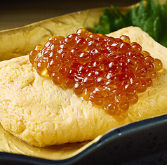 だし巻きたまご イクラのせ