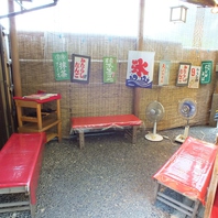 テラスベンチ席は京都の四季を感じることが出来ます
