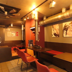 【最大16名様までＯＫ！】会社の部署の宴会や同窓会、地域の集まり、ご親戚などとのご会食など様々なシーンでご利用できます！コースも2500円（税込）からご用意しており、誕生日・記念日コースも5000円（税込）からご用意いたします。いい意味でこじんまりとしているので皆様との絆が深まる時間になります！