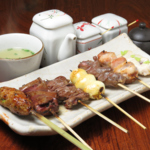 一本一本丁寧に手仕込みをした串を取り揃えています。