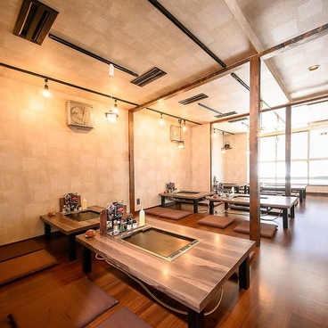 月島もんじゃ わらしべ 創業店の雰囲気1