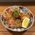 料理メニュー写真&nbsp;鶏もも肉の極み昆布〆唐揚げ